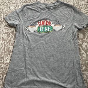 FRIENDS CENTRAL PERK TSHIRT